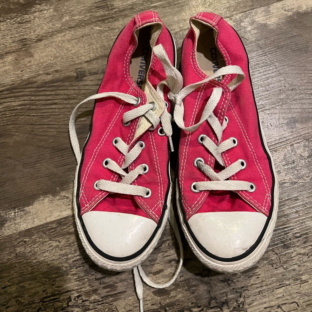 Pink converse sneakers kids